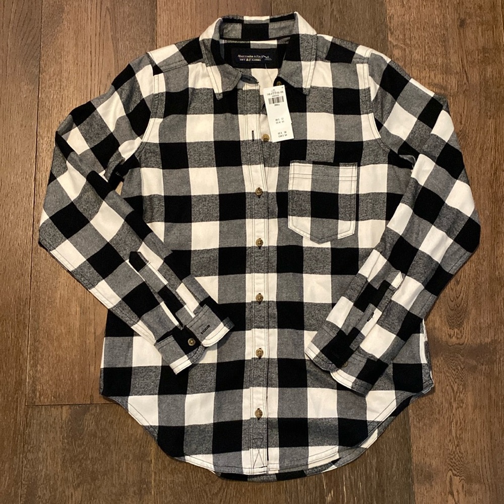 Abercrombie & Fitch Black and White Plaid Button Down Shirt